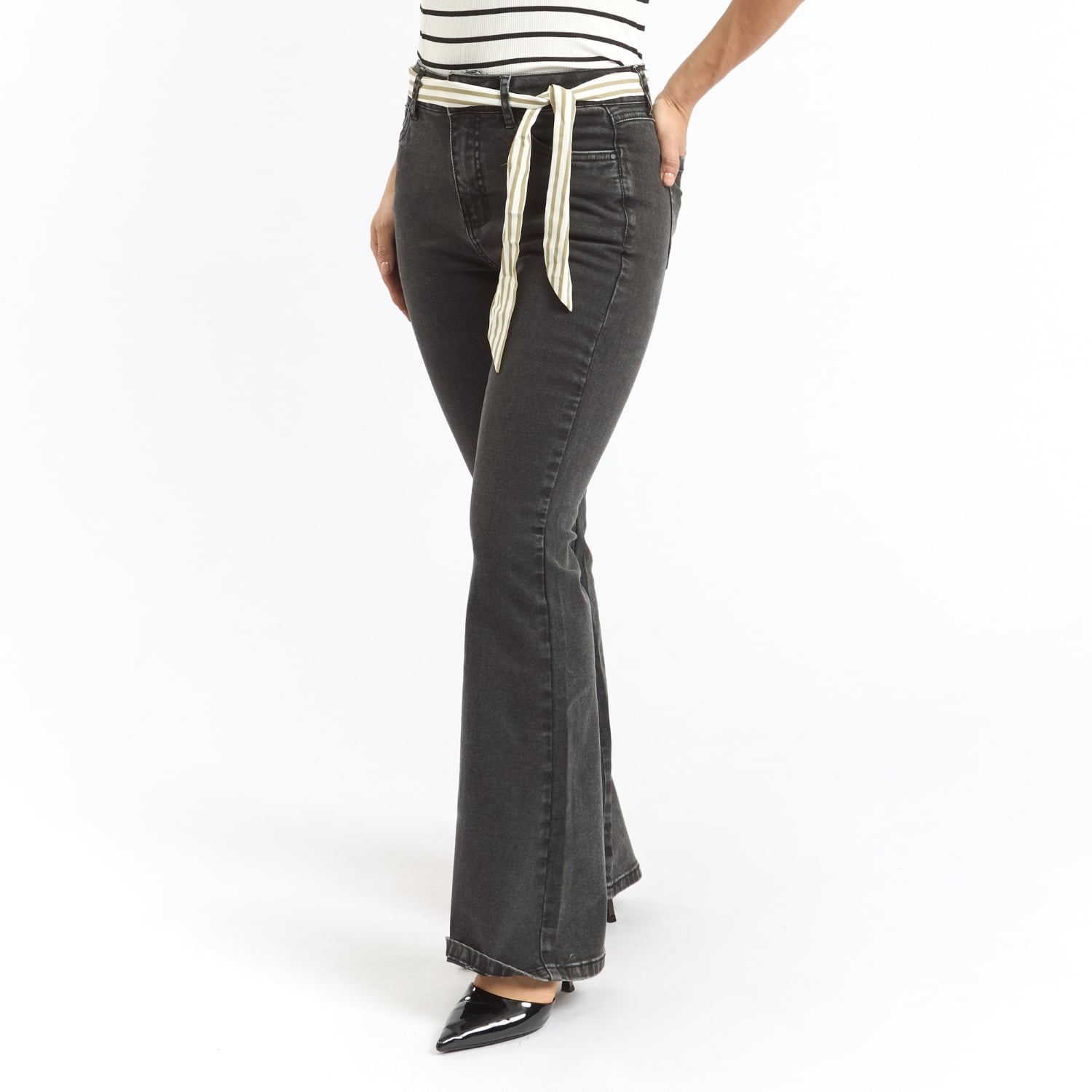 JEAN FLARE MUJER PARADA 111 FRYDDAX - 2