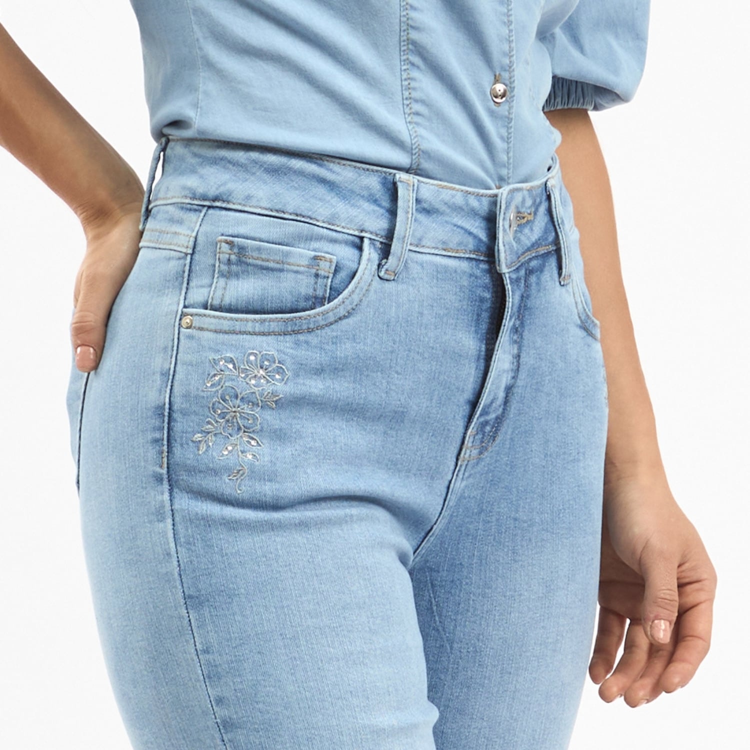 PANTALON JEAN RECTO PARA MUJER PARADA 111 LORETO - 3