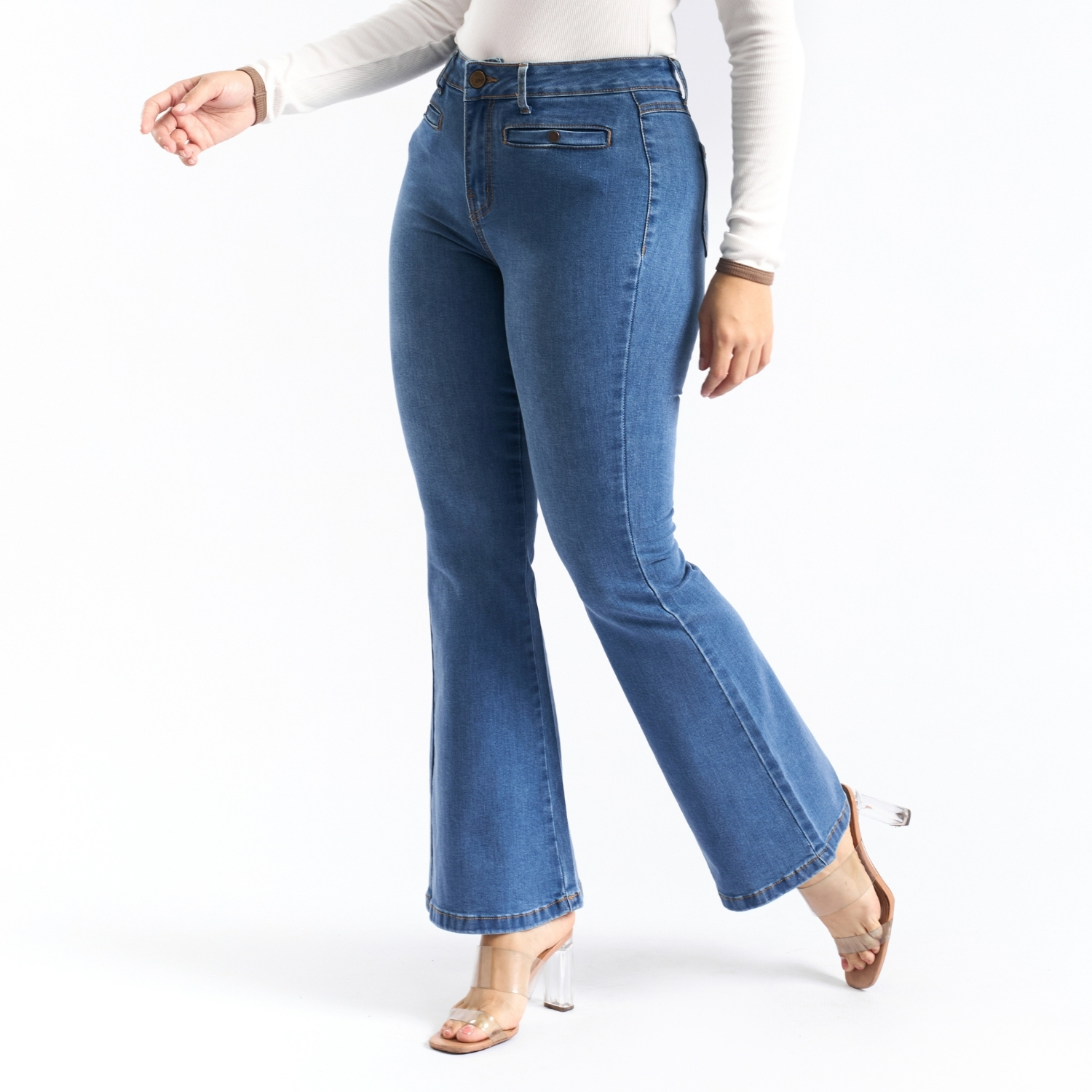JEAN FLARE MUJER PARADA 111 MILAGROS - 2