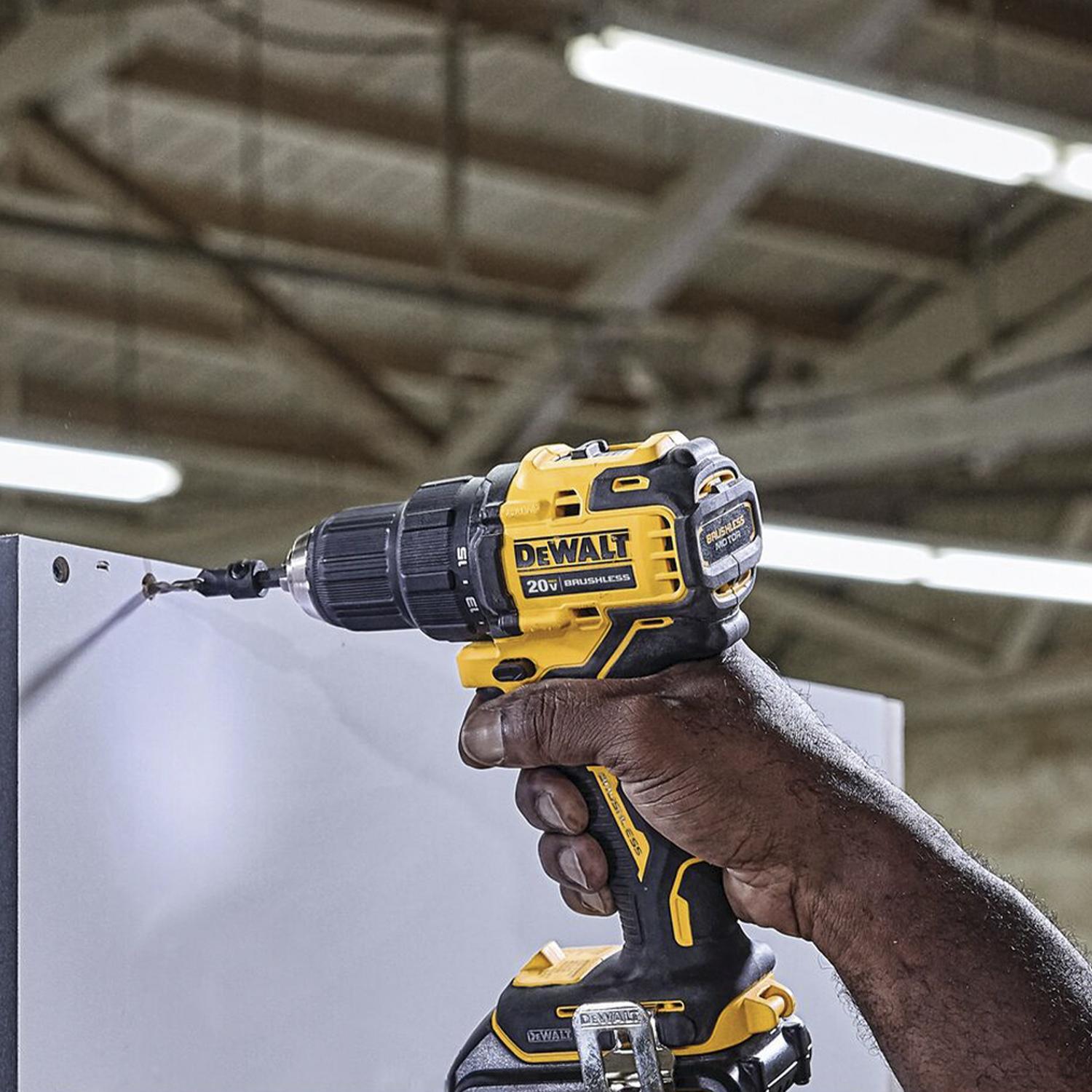 TALADRO ATORNILLADOR 1/2' 20V XR 2 BAT + SET DE ATORNILLADORES 100 PZ DEWALT DCD708D2-K10 - 6