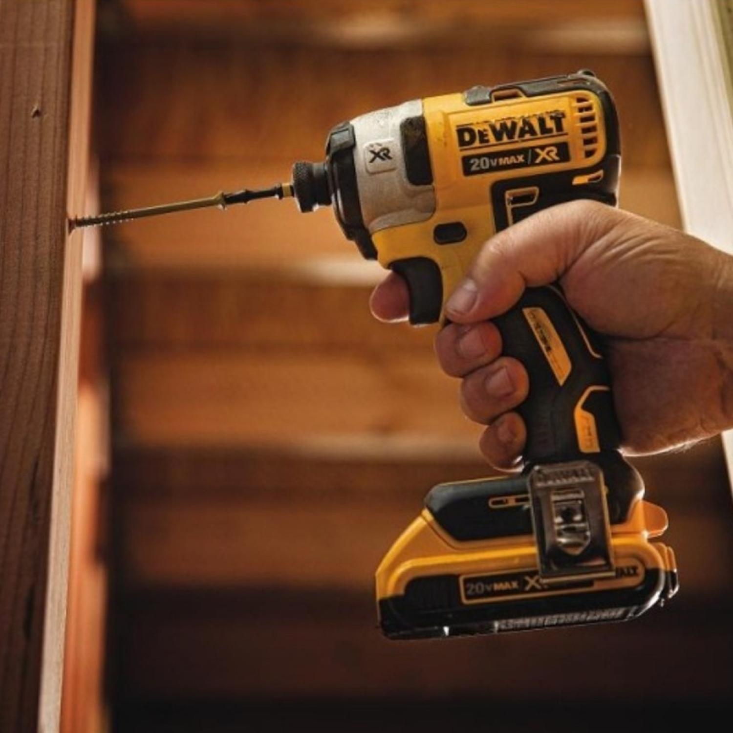 ATORNILLADOR IMPACTO 20V S/CARBONES DCF887M2-B2 DEWALT - 7