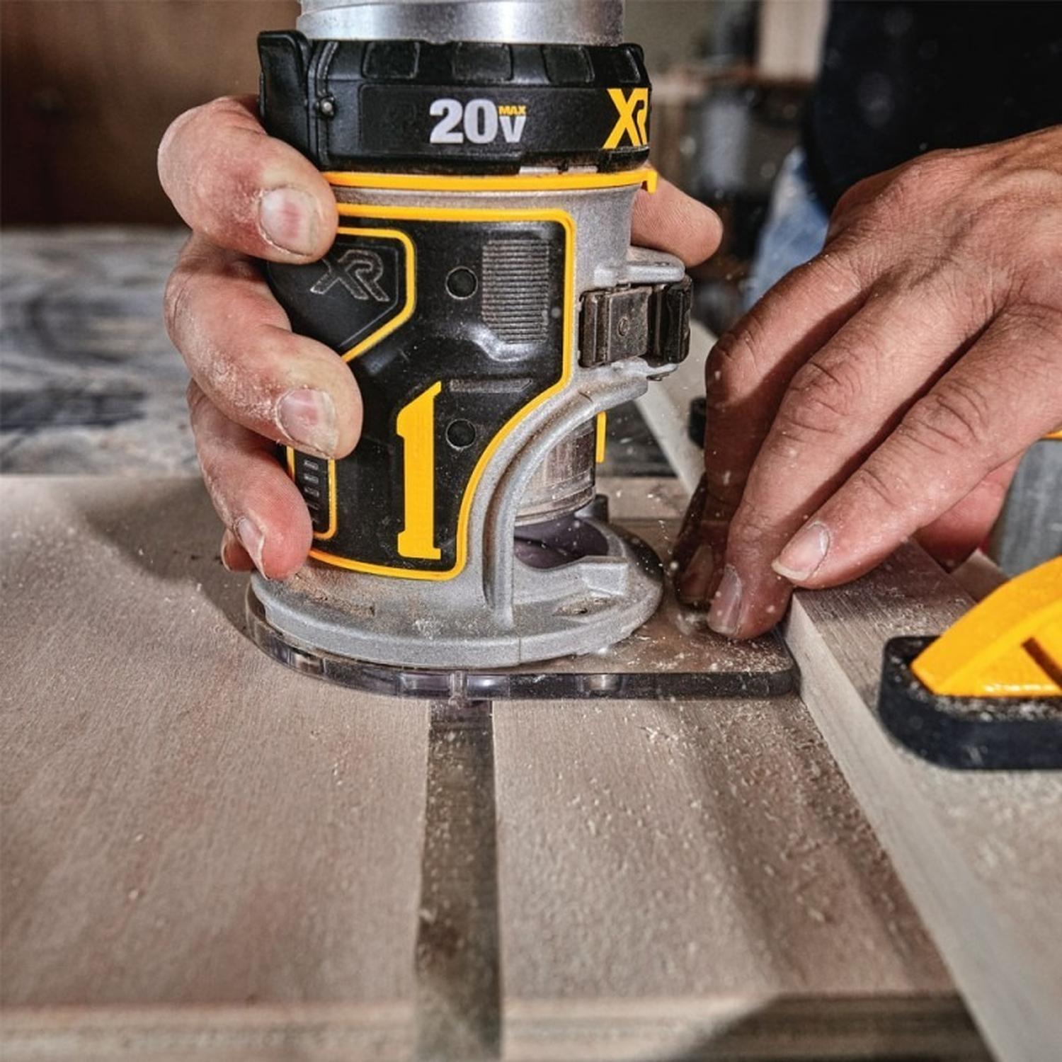 RUTEADORA FRESADORA 1/4 20V XR BARETOOL DEWALT DCW600B - 4