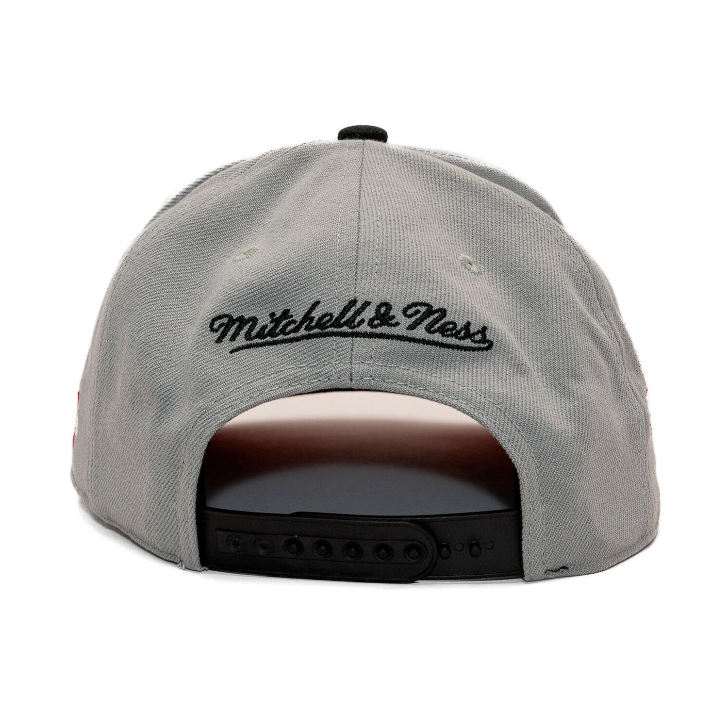 GORRA MITCHELL Y NESS NBA-CHICACO BULLS HP13208-CBUBKGY GRIS 1032543 - 3