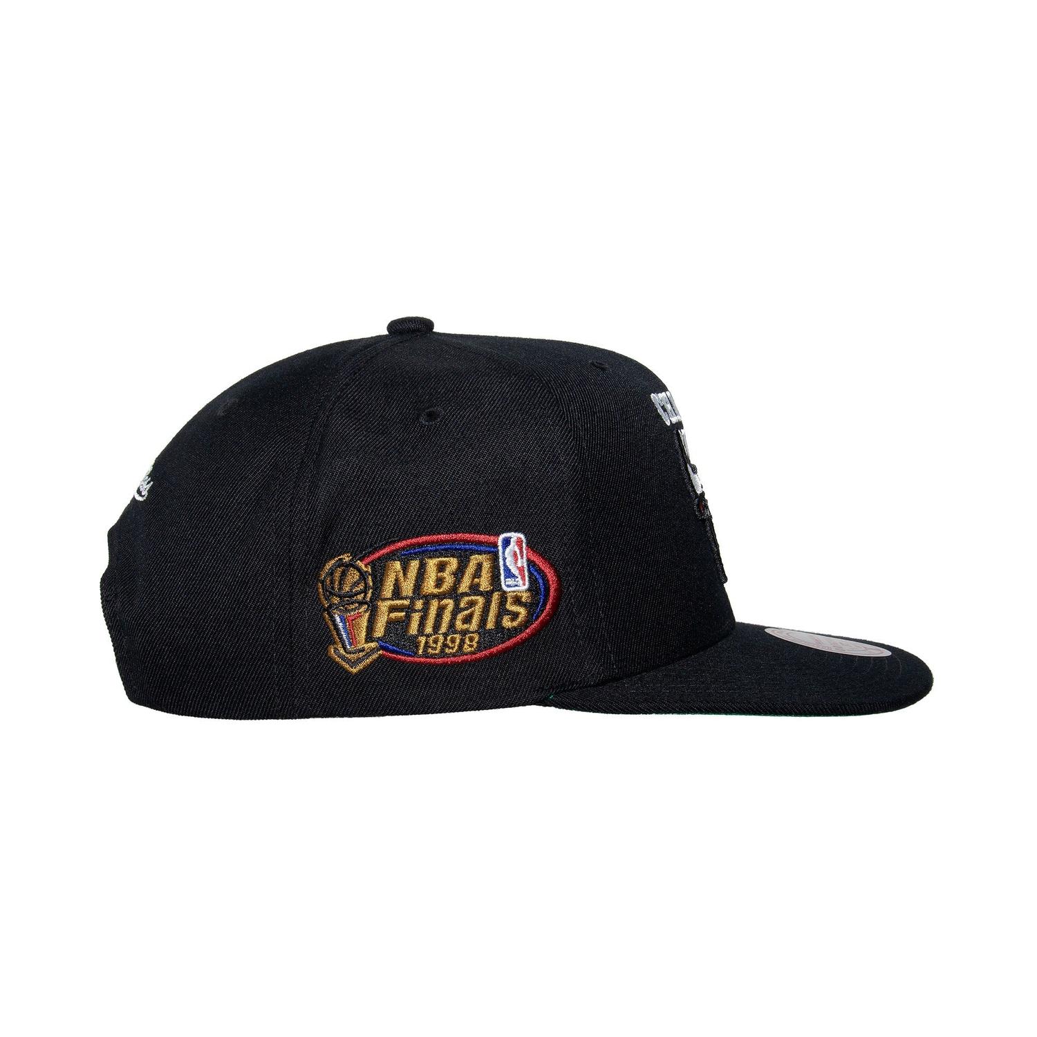 GORRA MITCHELL Y NESS NBA CHICAGO BULLS HHSS2976 CBUYYPPPBLC - 3