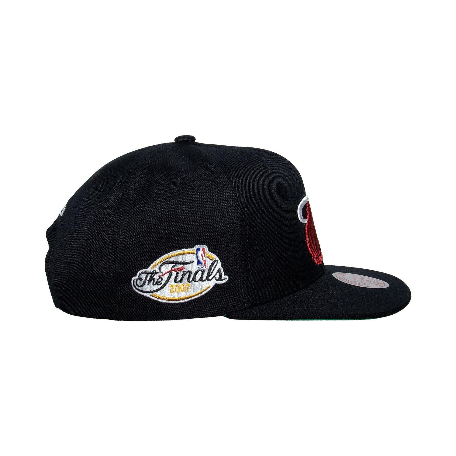 GORRA MITCHELL Y NESS NBA MIAMI HEAT HHSS2976 MHEYYPPPBLC - 3