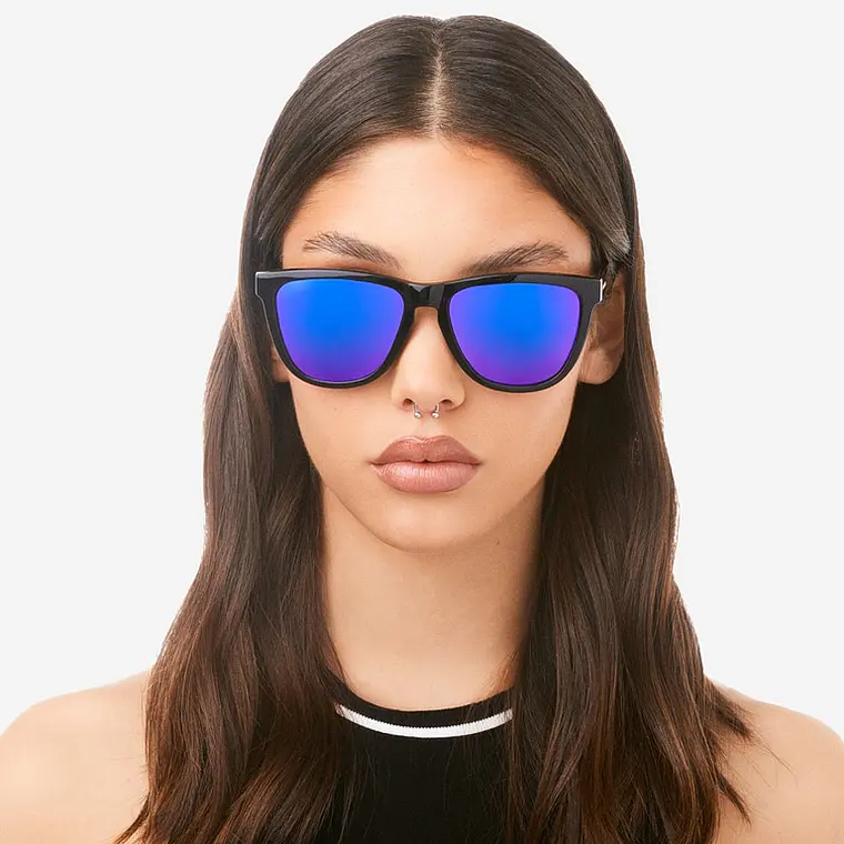 LENTES DE SOL HAWKERS ONE RAW HONR21QLT0 NEGRO AZUL ESPEJADO TALLA 54MM - LOAIZAR.PE - 3