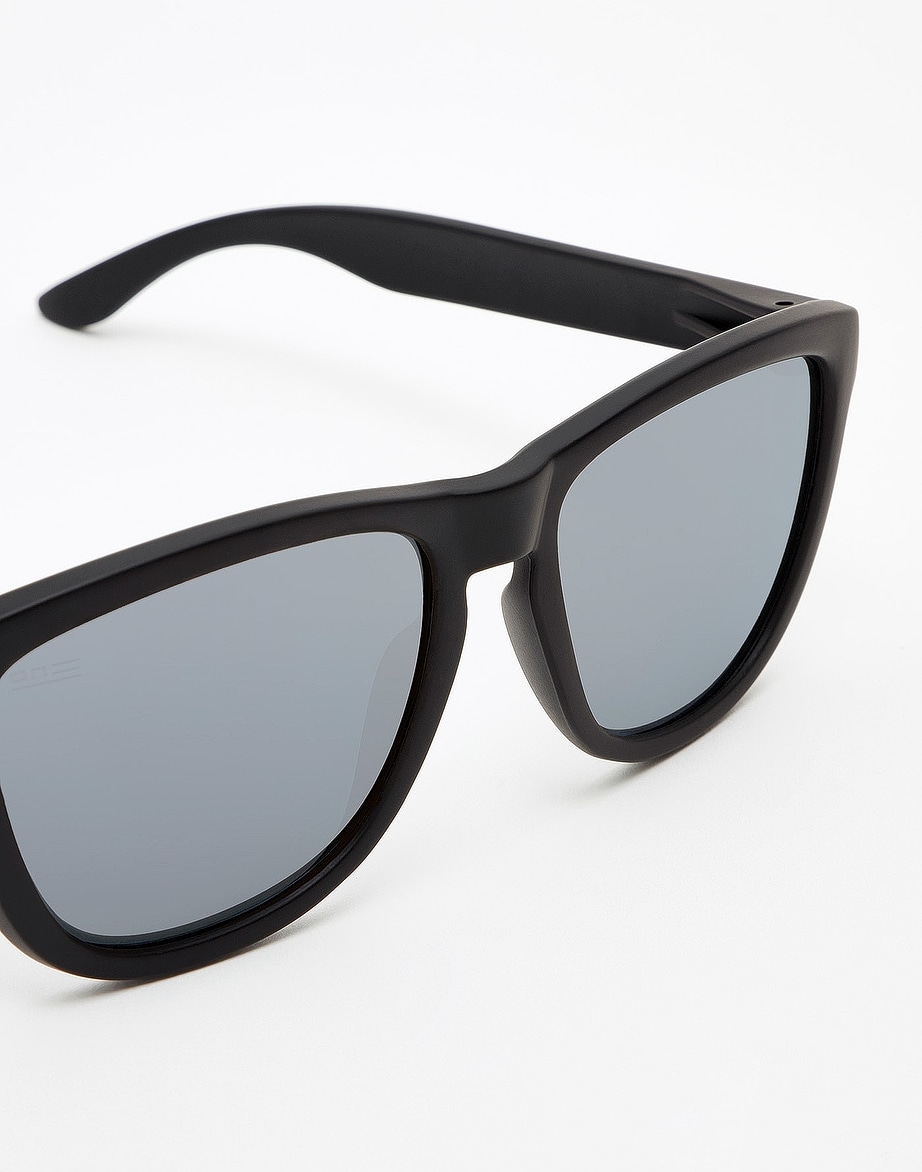 LENTES DE SOL HAWKERS ONE O18TR50 NEGRO MATE GRIS ESPEJADO TALLA 54MM - LOAIZAR.PE - 3