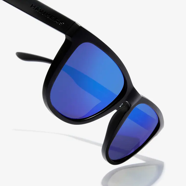 LENTES DE SOL POLARIZADO HAWKERS ONE RAW BLACK SKY HONR21BLTP - TALLA 54MM - LOAIZAR.PE - 6