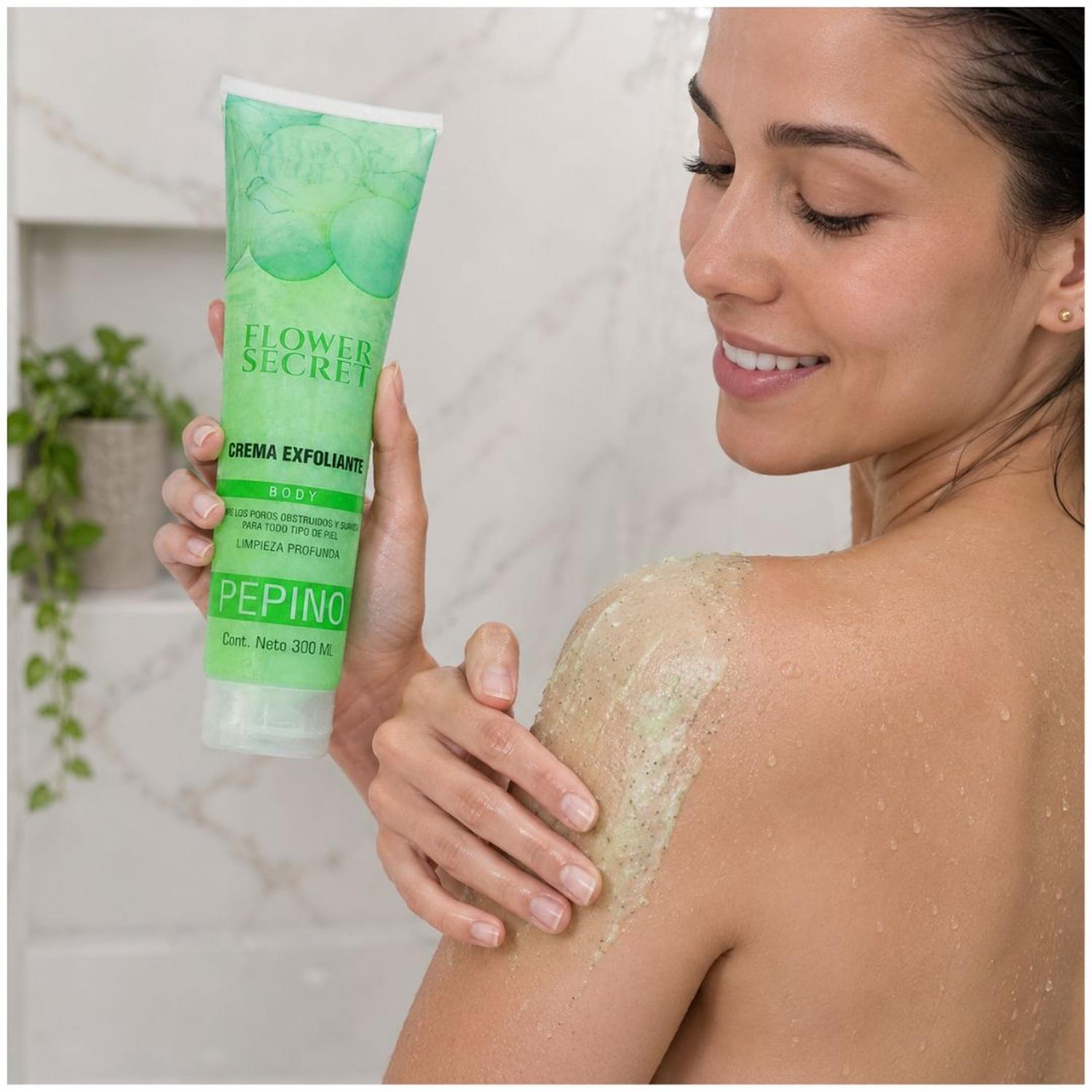 CREMA EXFOLIANTE CORPORAL FLOWER SECRET PEPINO 300 ML LIMPIEZA PROFUNDA - 4