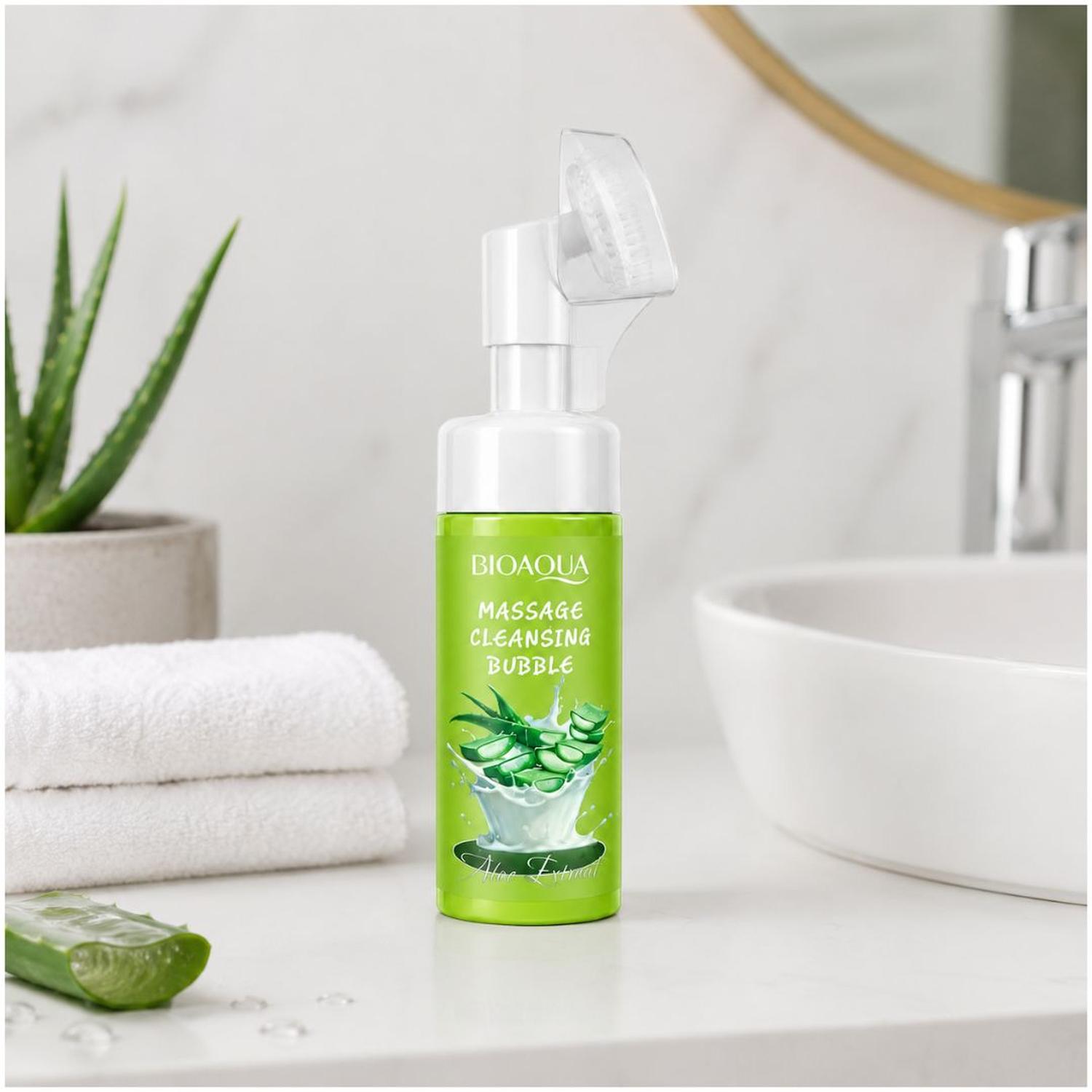 LIMPIADOR DESMAQUILLADOR FACIAL 2 EN 1 BIOAQUA 150ML CON ALOE Y CEPILLO MASAJEADOR - 3