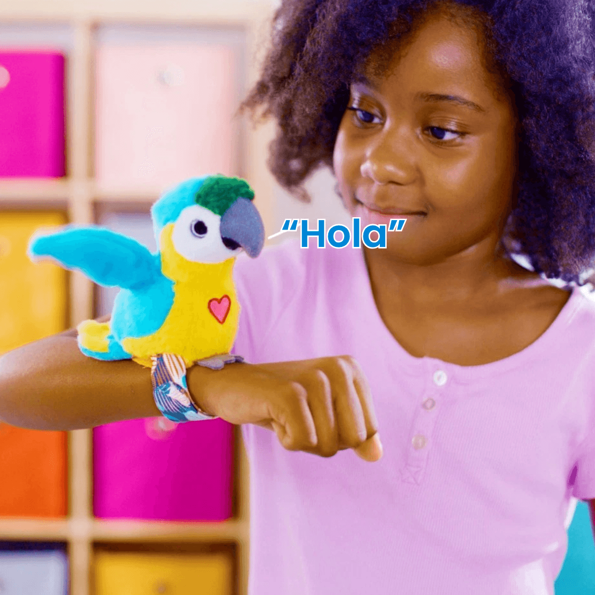 PÁJAROS INTERACTIVO CON MUÑEQUERA REPITEN ALETEAN Y CANTAN - HAPPY YAPPERS LORO AZUL - 2