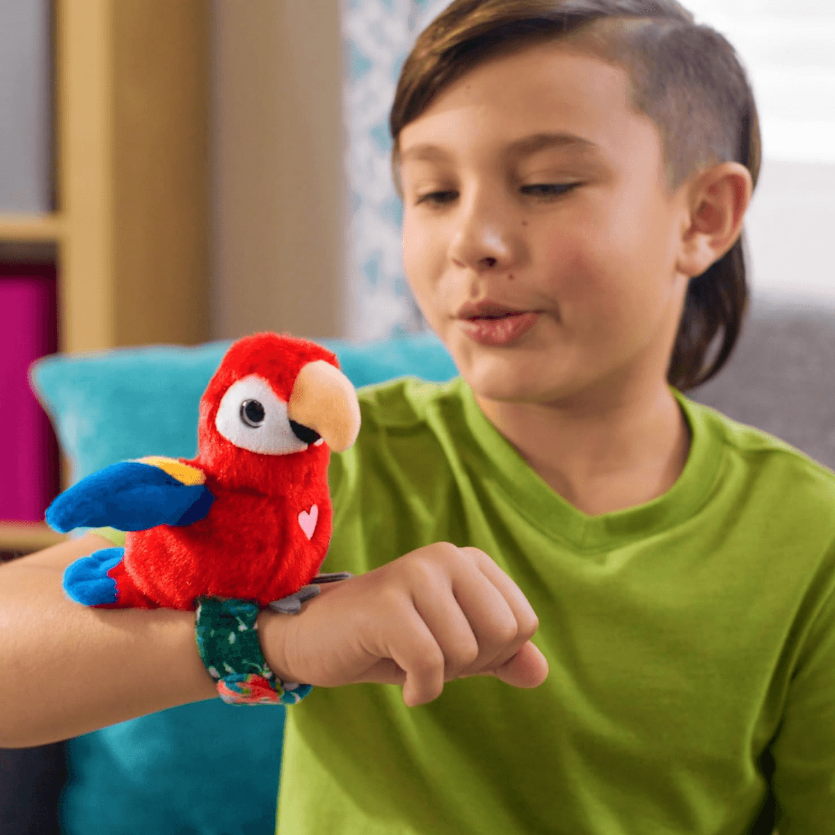 PÁJAROS INTERACTIVO CON MUÑEQUERA REPITEN ALETEAN Y CANTAN - HAPPY YAPPERS LORO ROJO - 2