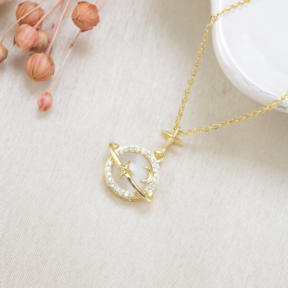 COLLAR SATURNO DORADO ACERO - 3