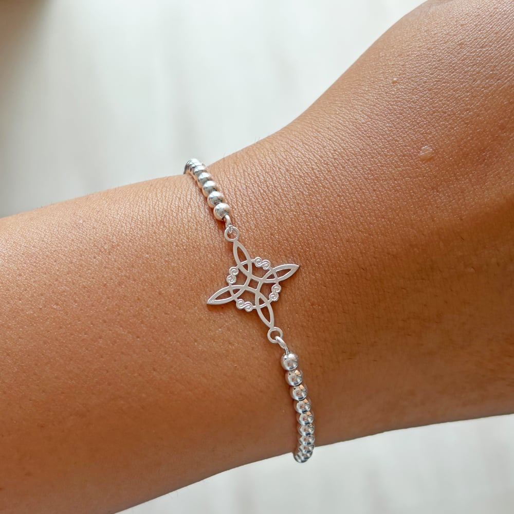 PULSERA REGULABLE NUDO DE BRUJA PLATA - 2