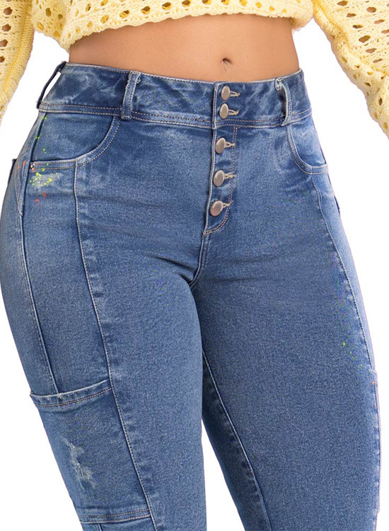 JEANS MUJER T&T JEANS AZUL CLARO KUZCO TOBILLERO MOM KUSCO AZULES COLOMBIANOS CON EFECTO ARTÍSTICO Y 5 BOTONES - 3