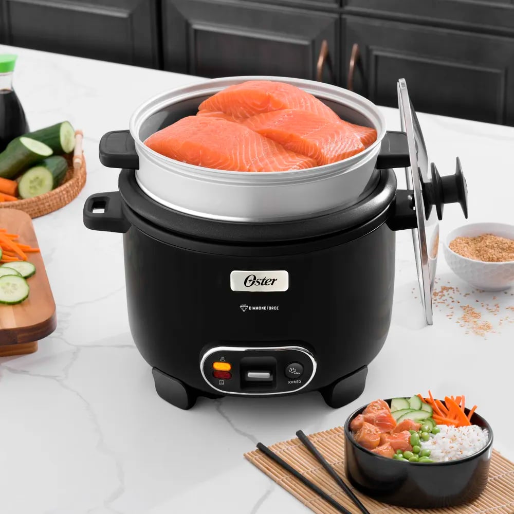 OLLA ARROCERA OSTER® CKSTRC15DFBLK 2.8L FUNCIÓN SOFRITO Y VAPORERA 3 IN 1 - 3