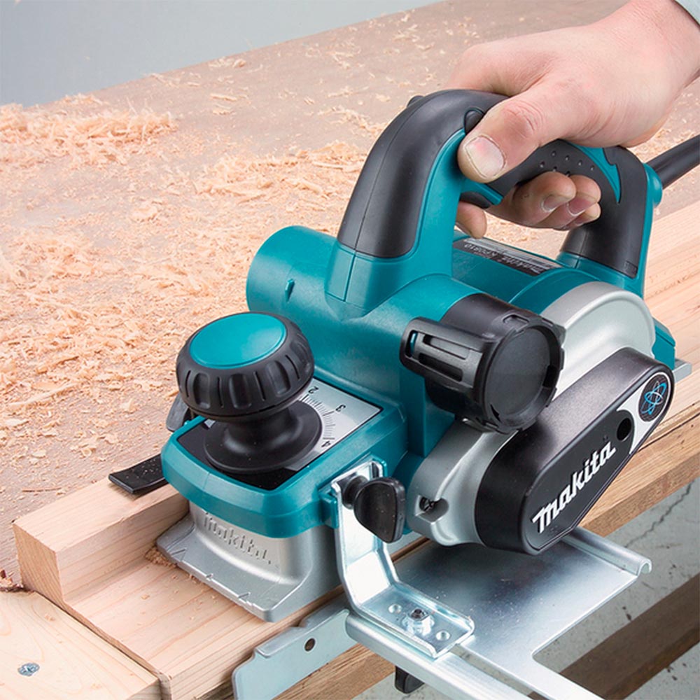 CEPILLO MAKITA KP0810C 82 MM 1050 WATTS - 2