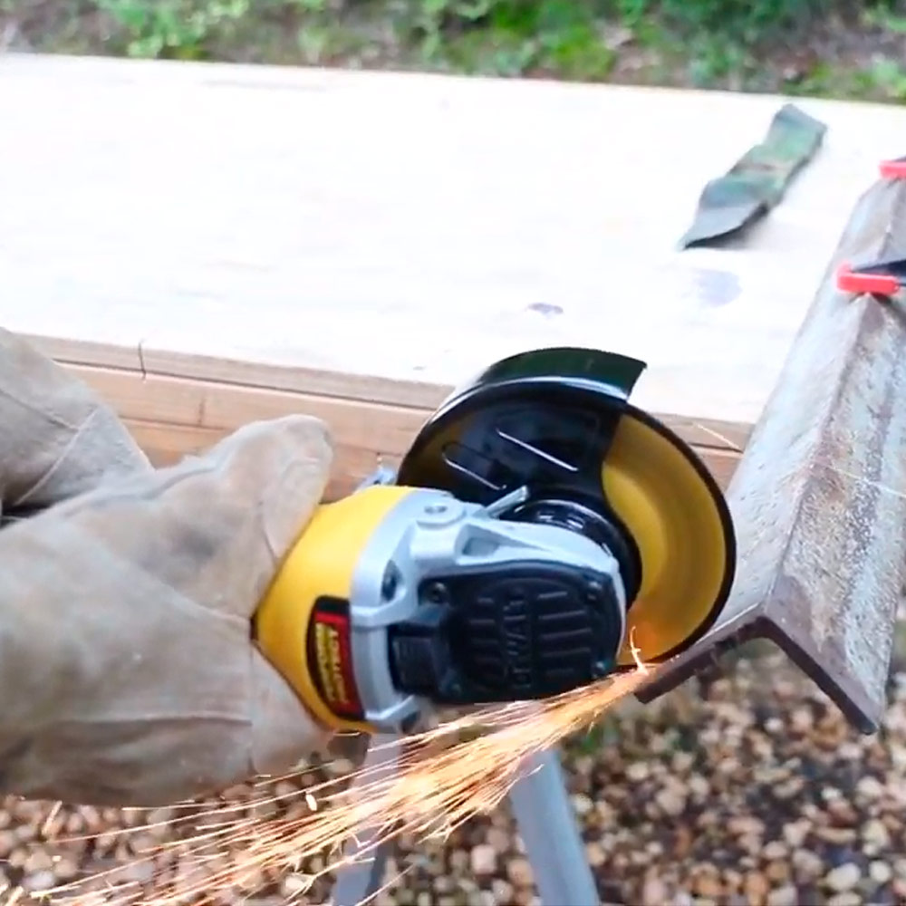 DEWALT AMOLADORA ANGULAR 20V MAX XR KBC SIN BAT NI CARGADOR - 3