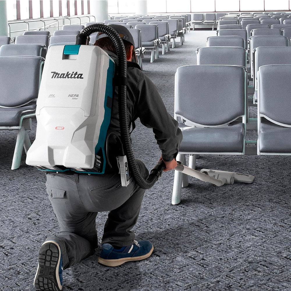 ASPIRADORA TIPO MOCHILA MAKITA 40V 6L VC011GZ SIN BAT Y CARG - 7