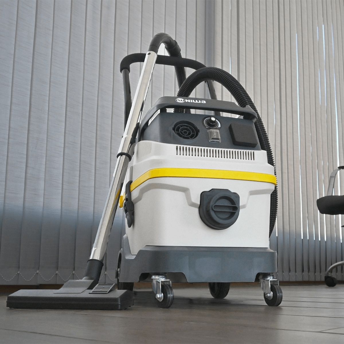 ASPIRADORA PROFESIONAL 1600W NIWA LANW-16301PW - 3