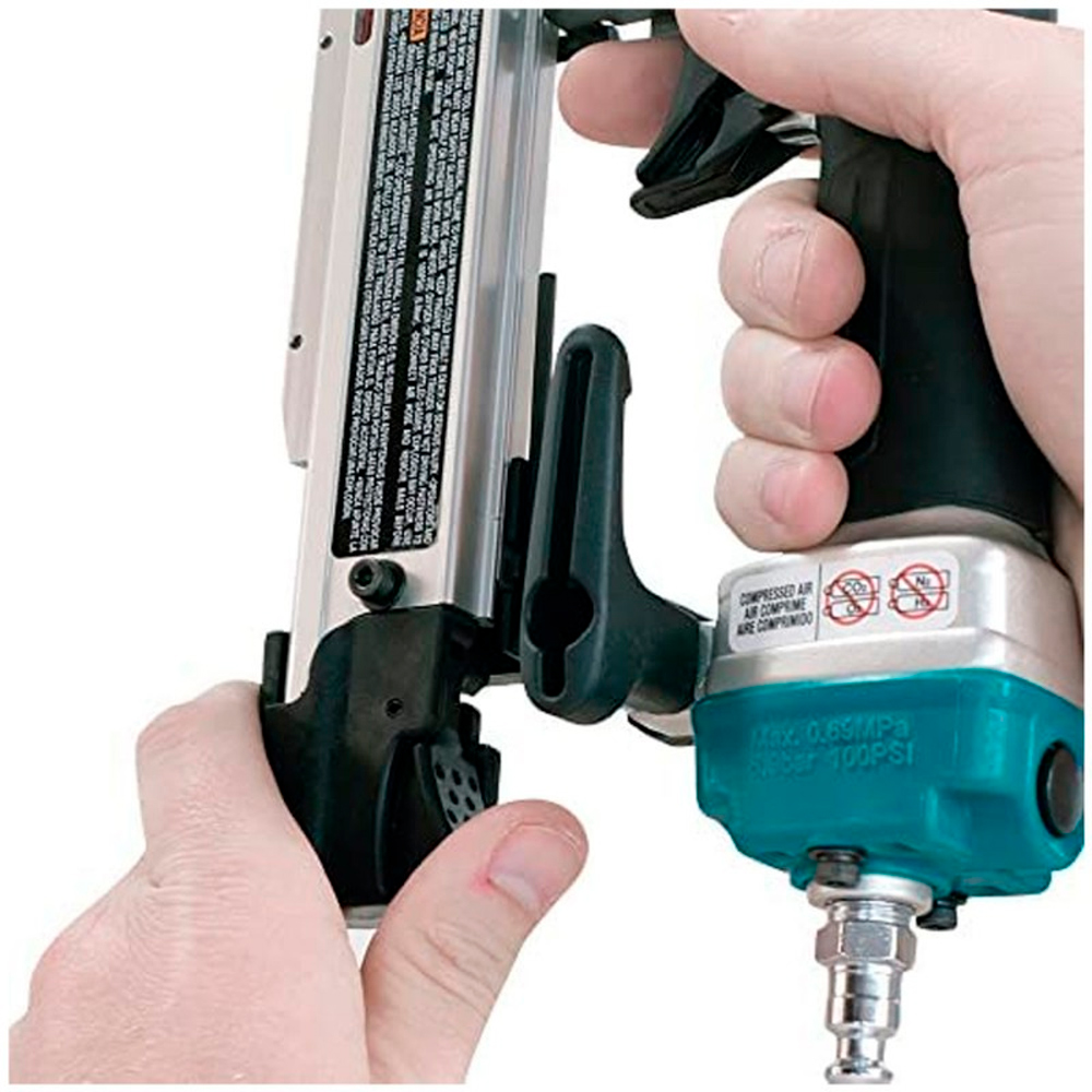 CLAVADORA NEUMÁTICA MAKITA 5/8' - 2' CAP. 130 PZAS AF353 - 4