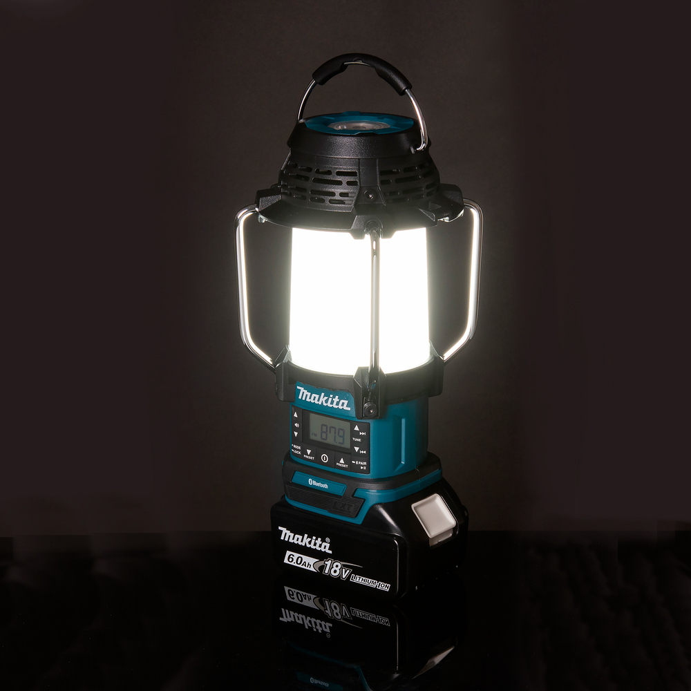 RADIO CON LINTERNA MAKITA 3 TONOS DE LUZ 18V SIN BAT DMR057 - 6