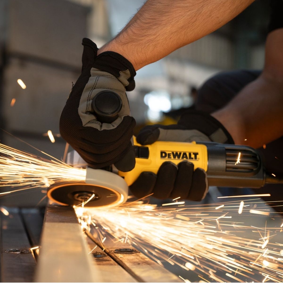 AMOLADORA SLIMLINE 4 1/2' 750W 12000 RPM DEWALT DWE750-B2 - 3