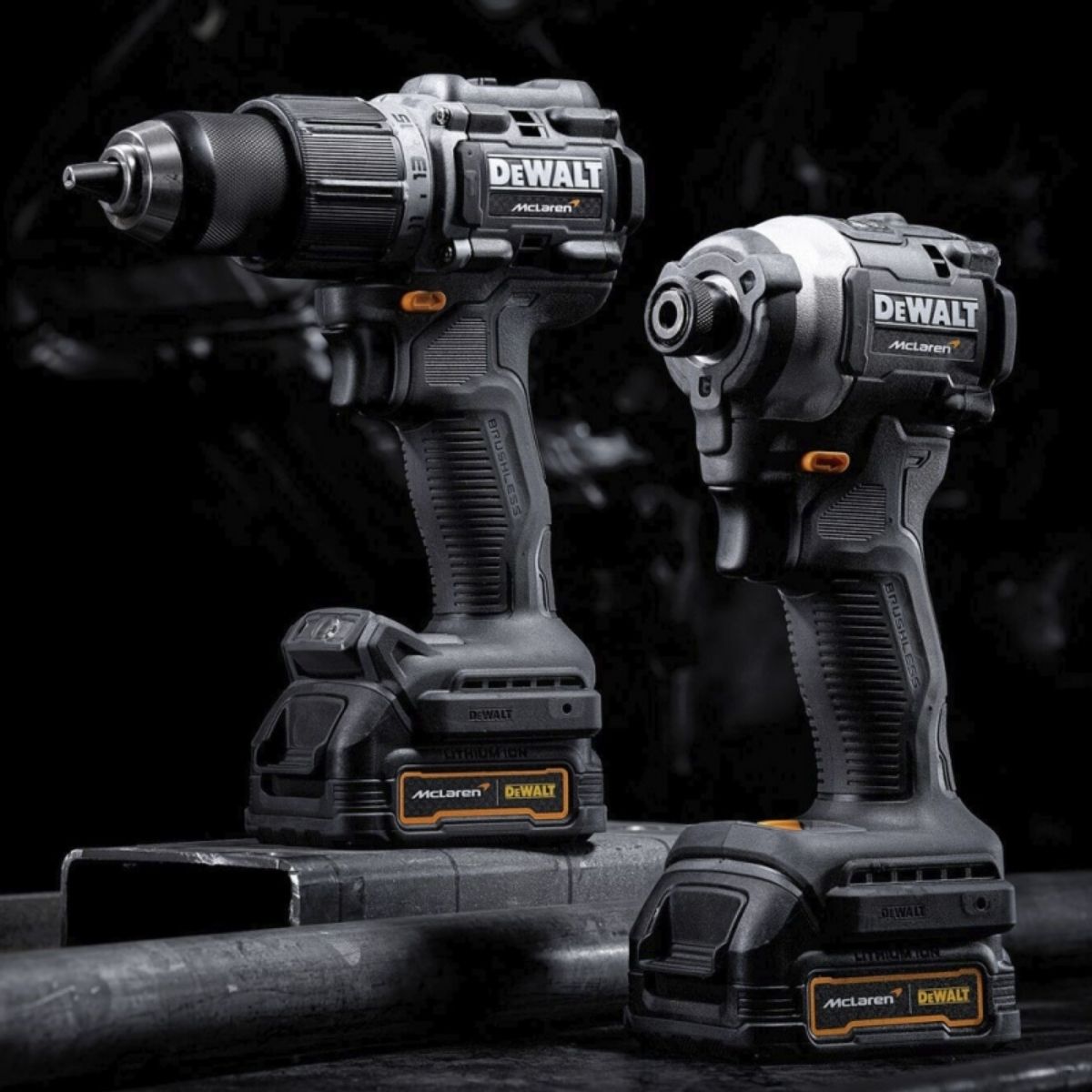 TALADRO PERCUTOR 1/2' + IMPACTO 1/4' 20V XR + BATERÍA DEWALT - 5