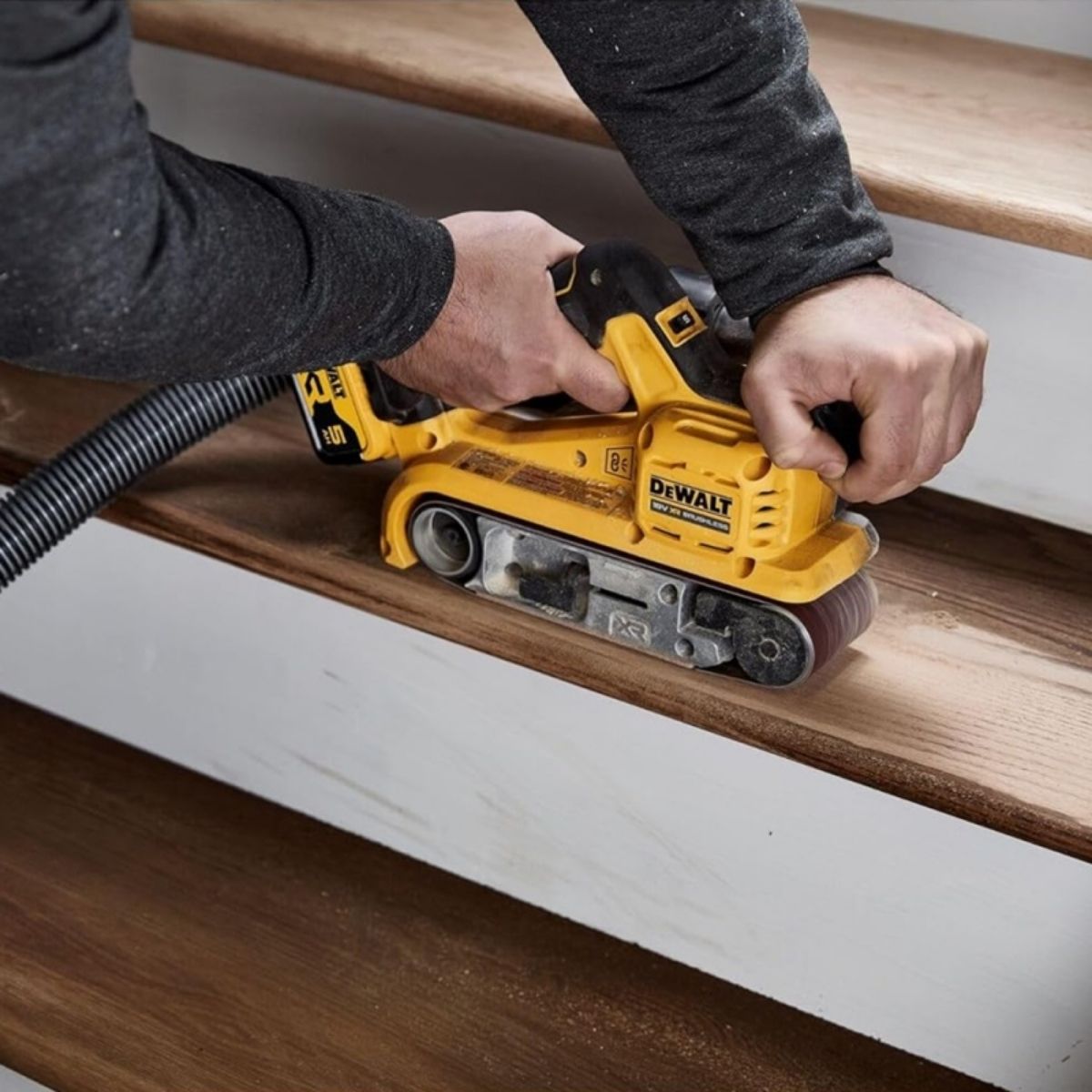LIJADORA DE BANDA 20V BRUSHLESS BARETOOL DEWALT DCW220B - 7