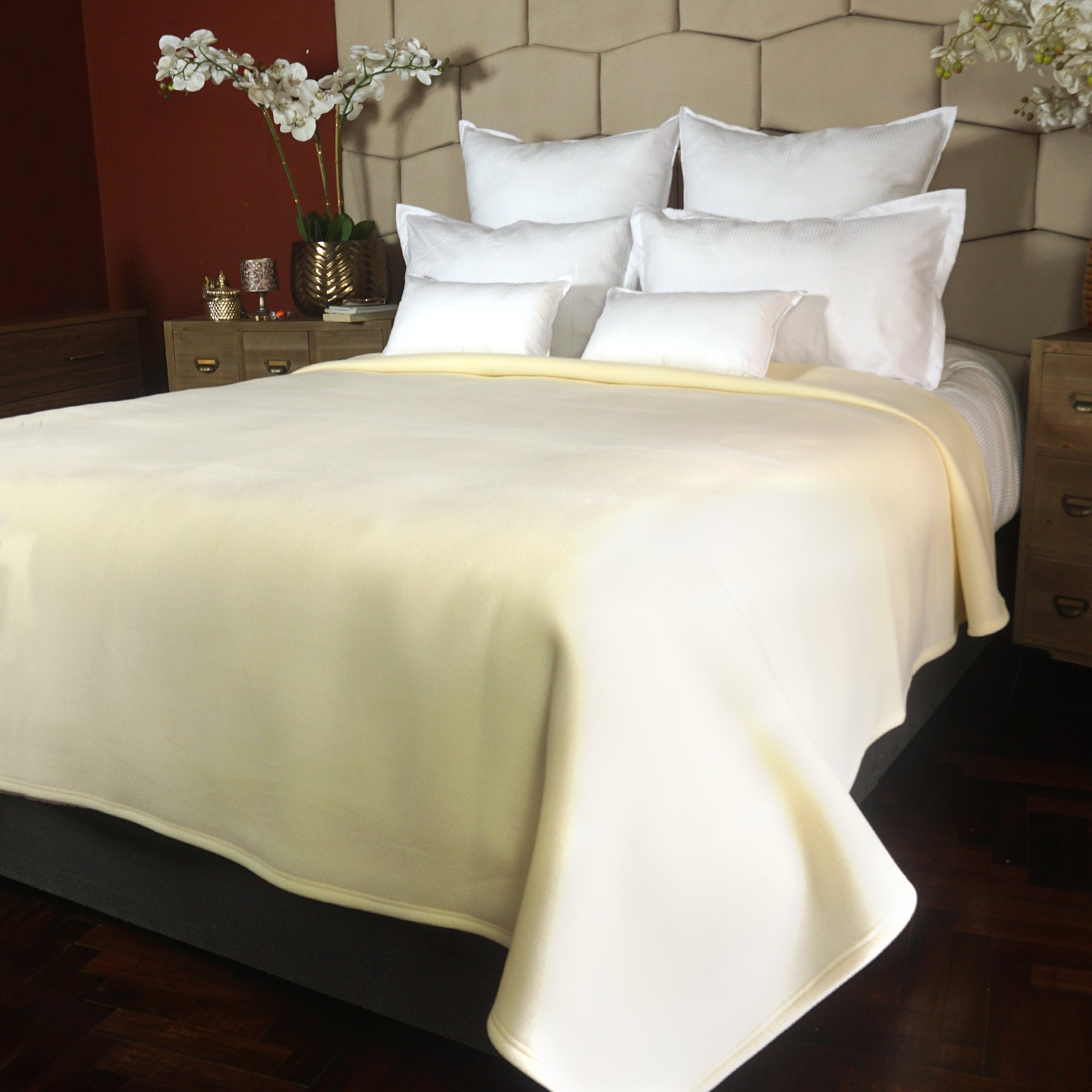 FRAZADA FIBRA DE ESPUMA AISLANTE ANTIALÉRGICA PREMIUM / CREMA ARLIN - 2