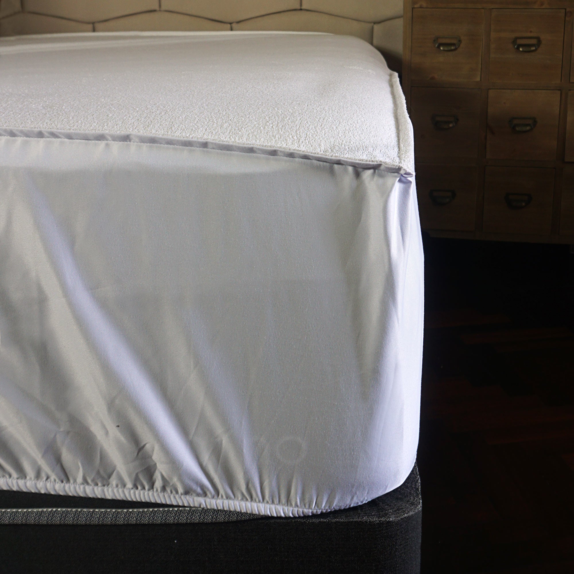 PROTECTOR DE COLCHÓN ANTIFLUIDO FELPA AMOLDABLE CONFORT / BLANCO ARLIN - 1