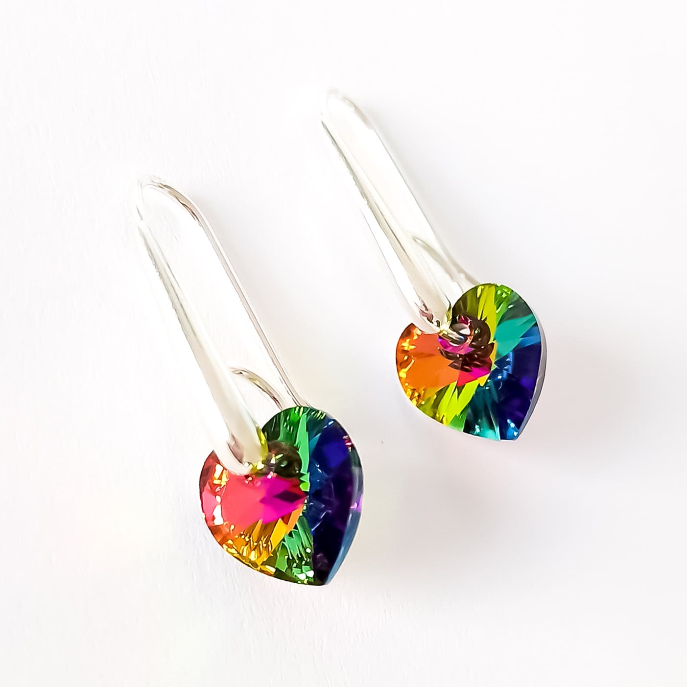 ARETES DE PLATA 925 PARA MUJER CON CRISTAL VERDE TORNASOL EN FORMA DE CORAZÓN - IDEAL PARA REGALO - 1