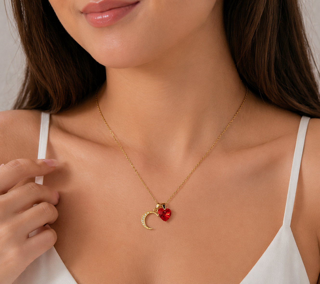 COLLAR DE ACERO INOXIDABLE CON DIJE LETRA INICIAL C Y CRISTAL CORAZÓN ROJO - REGALO IDEAL PARA ENAMORAR - 2