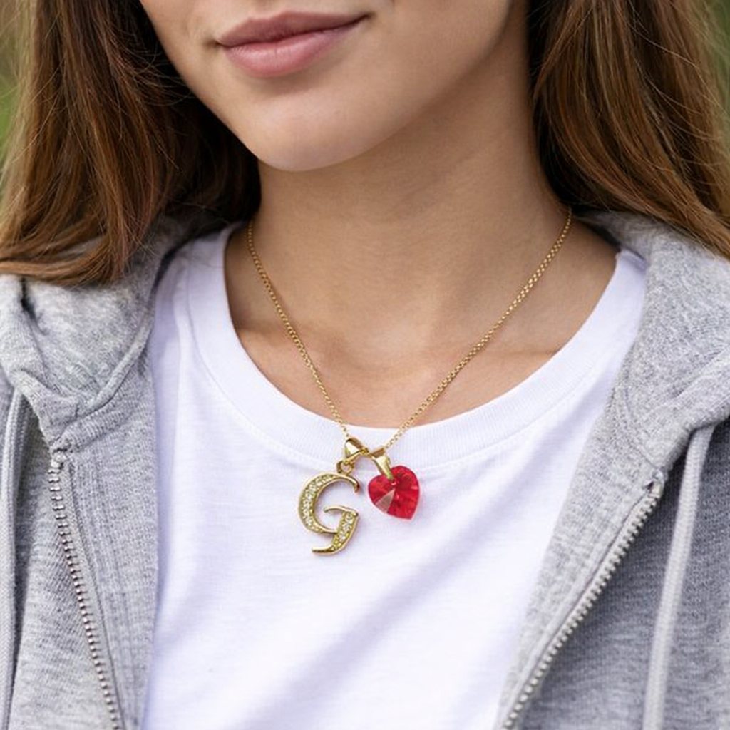 COLLAR DE ACERO INOXIDABLE PARA MUJER CON DIJE LETRA INICIAL G Y CRISTAL CORAZÓN ROJO - REGALO CON SIGNIDICADO PARA SORPRENDER - 2