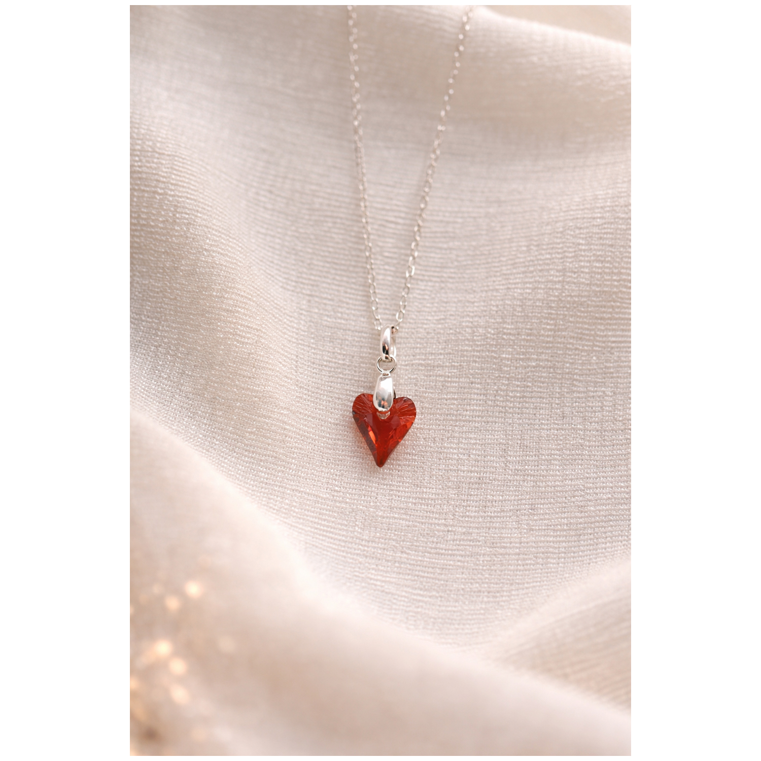 COLLAR DE PLATA 925 PARA MUJER CON DIJE DISEÑO CORAZÓN DE CRISTAL COLOR BURDEO - REGALO ELEGANTE Y ROMÁNTICO PARA MUJER - 2