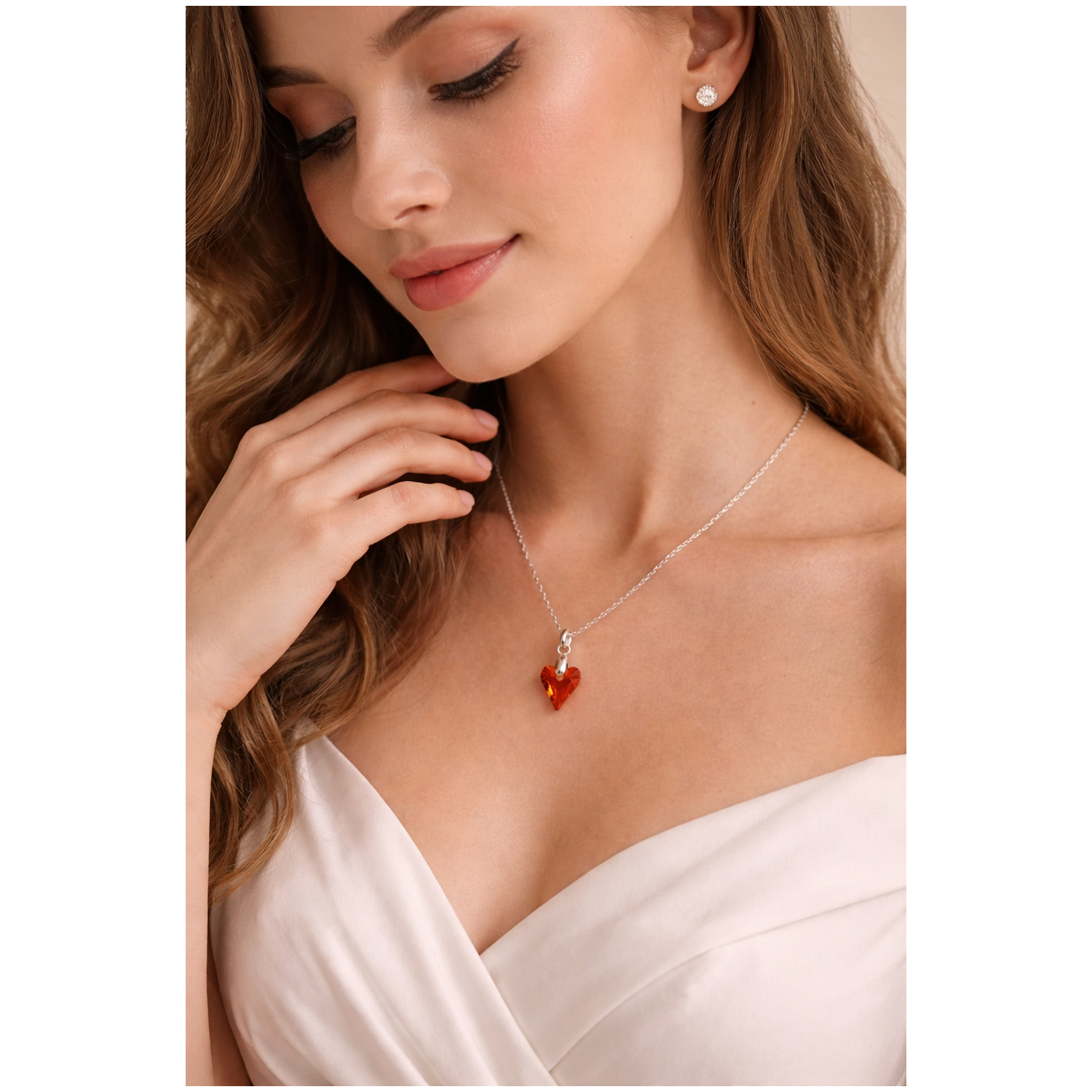 COLLAR DE PLATA 925 PARA MUJER CON DIJE DISEÑO CORAZÓN DE CRISTAL COLOR BURDEO - REGALO ELEGANTE Y ROMÁNTICO PARA MUJER - 3