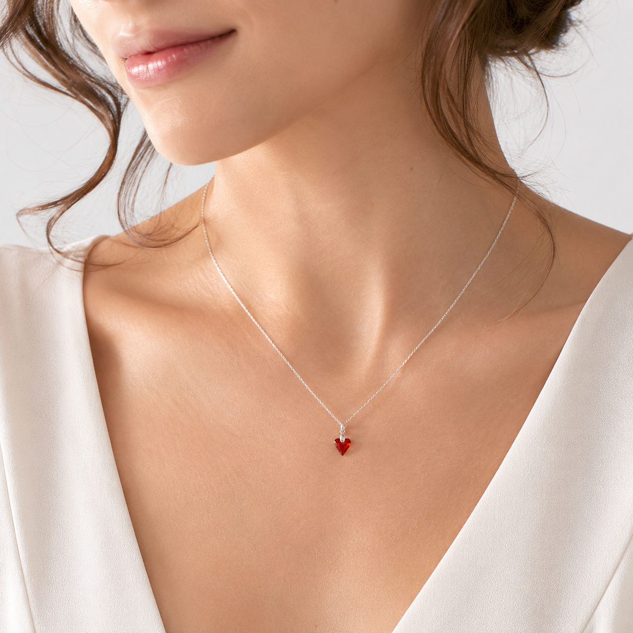 COLLAR DE PLATA 925 PARA MUJER CON DIJE DISEÑO CORAZÓN DE CRISTAL COLOR BURDEO REGALO ELEGANTE Y ROMÁNTICO PARA MUJER - 3