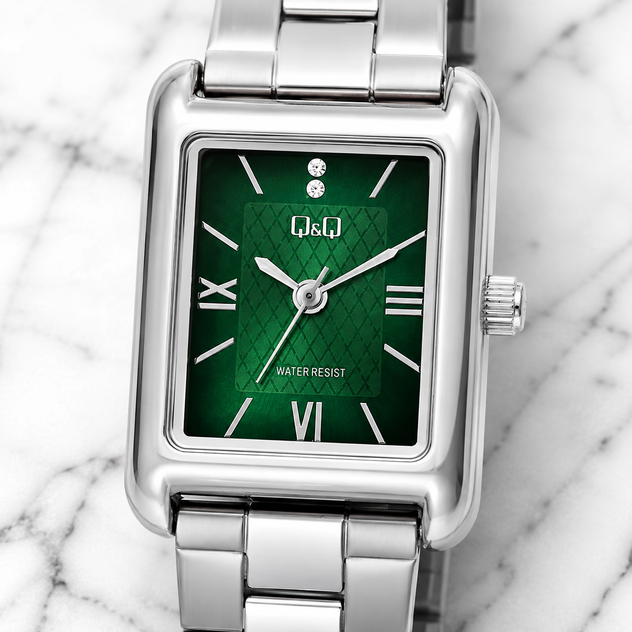 RELOJ Q&Q MODELO C69A-003PY PARA MUJER PLATEADO CON ESFERA VERDE Y BRAZALETE METÁLICO 3 BAR - 2