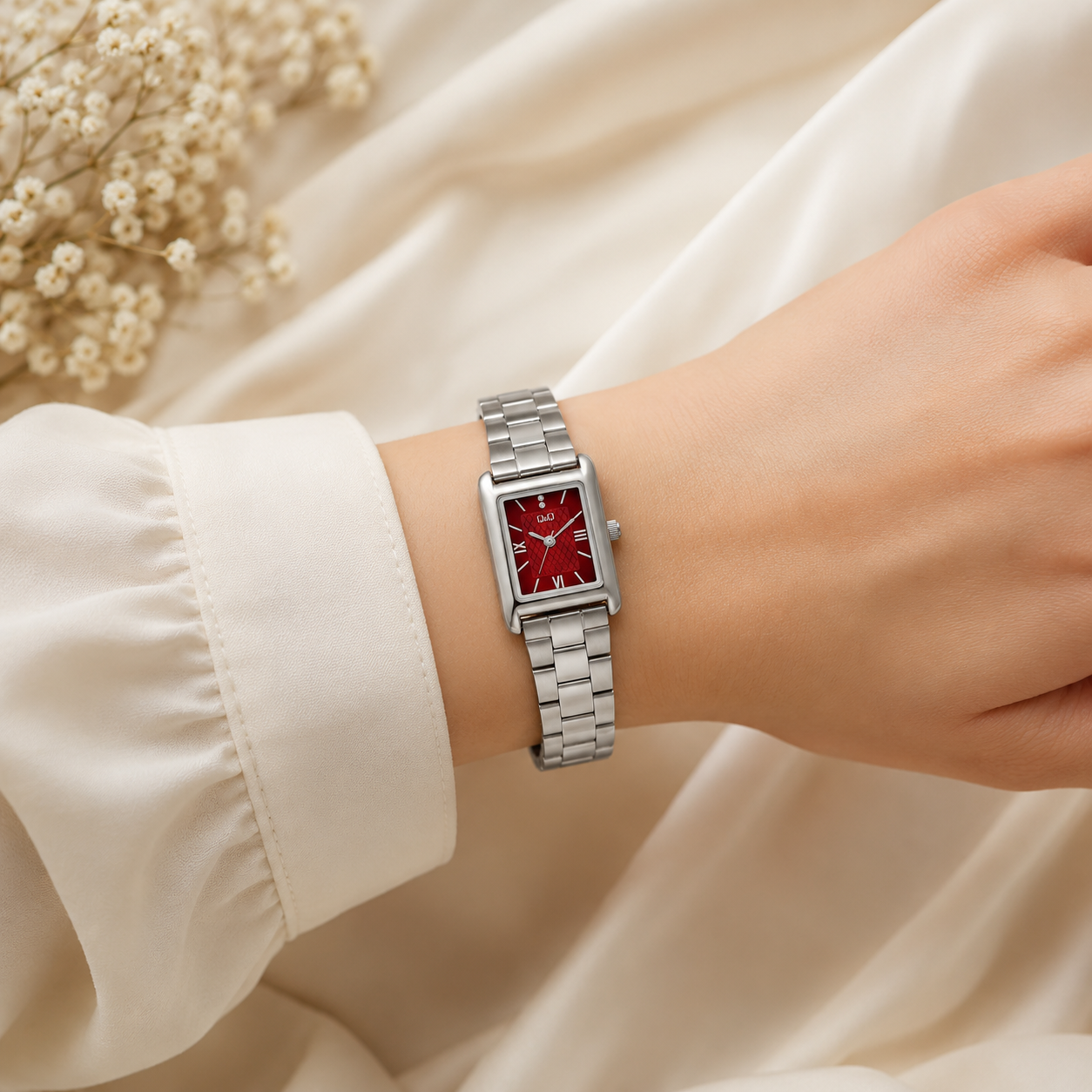 RELOJ Q&Q PARA MUJER CON PULSERA METÁLICA PLATEADA Y ESFERA ROJA MODELO C69A-002PY REGALO FEMENINO ELEGANTE - 3