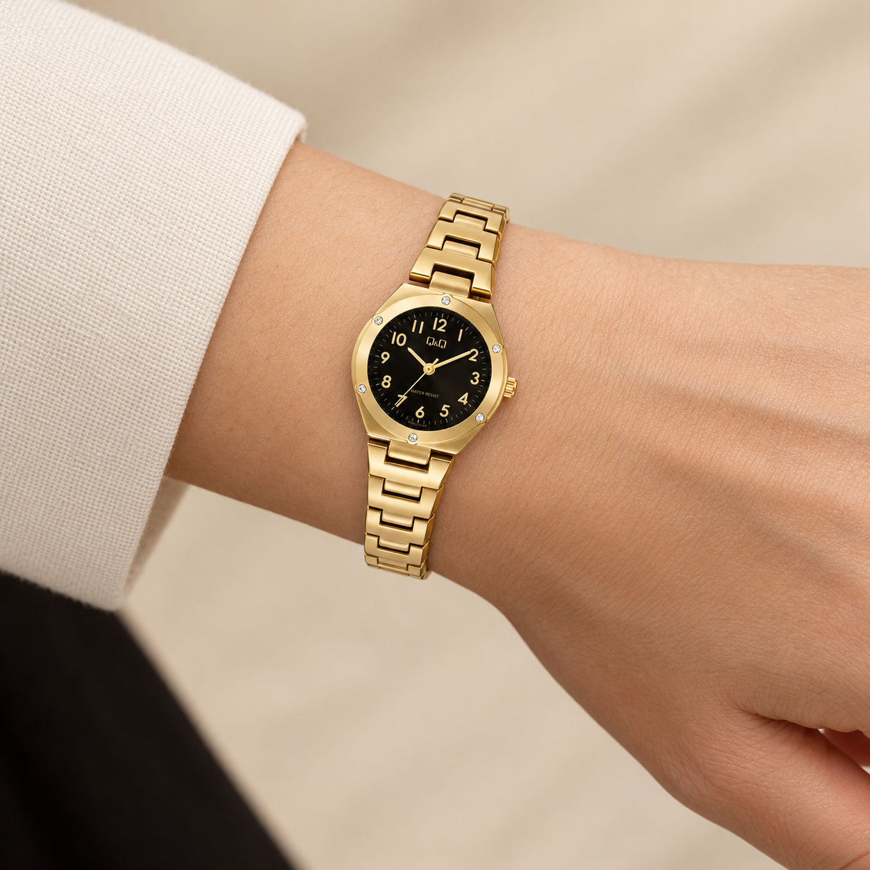 RELOJ QYQ F19A-004PY PARA MUJER DORADO ESFERA NEGRA BRAZALETE METÁLICO 28 MM 3 BAR - 3