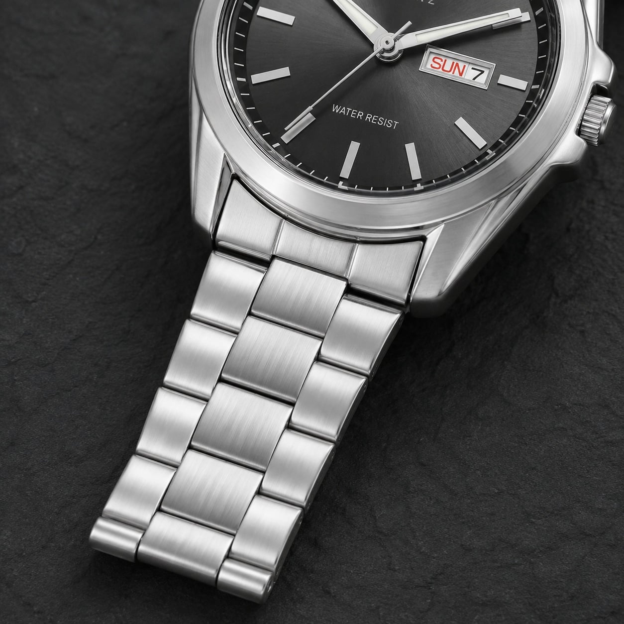 RELOJ QYQ A190-202Y PARA HOMBRE COLOR PLATEADO ESFERA NEGRA ACERO DÍA Y FECHA 41 MM ACUÁTICO 3BAR - 4
