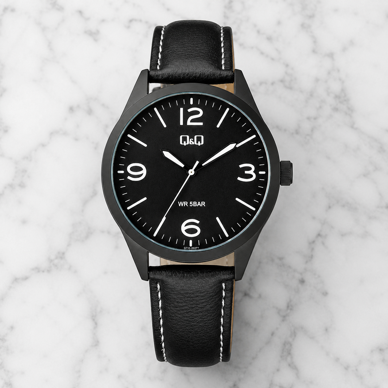 RELOJ QYQ Q77B-002PY PARA HOMBRE COLOR NEGRO ESFERA NEGRA CORREA DE CUERO 42 MM 5 BAR - 1