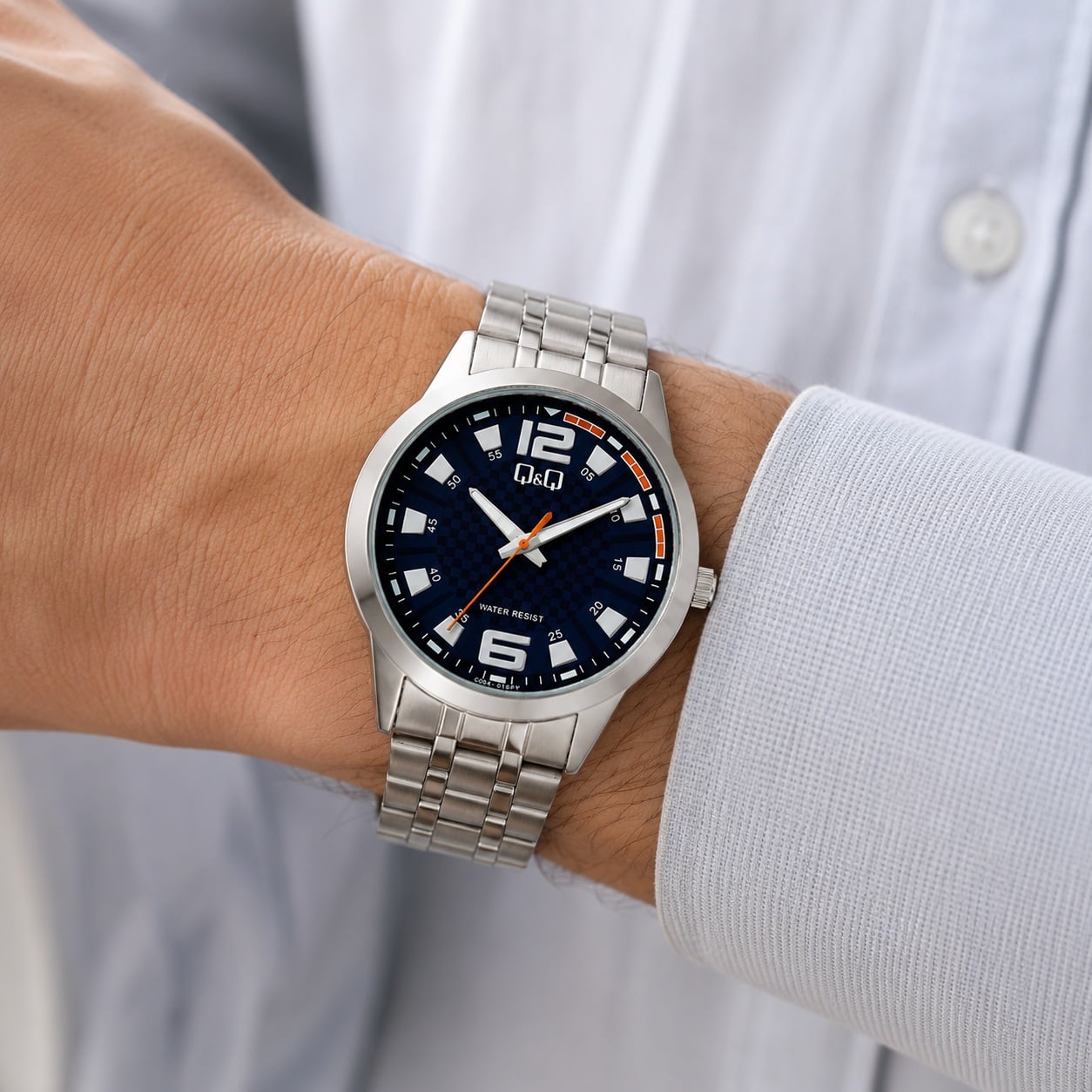 RELOJ QYQ C00A-016PY PARA HOMBRE PLATEADO ESFERA AZUL BRAZALETE METÁLICO 40 MM 3 BAR - 4
