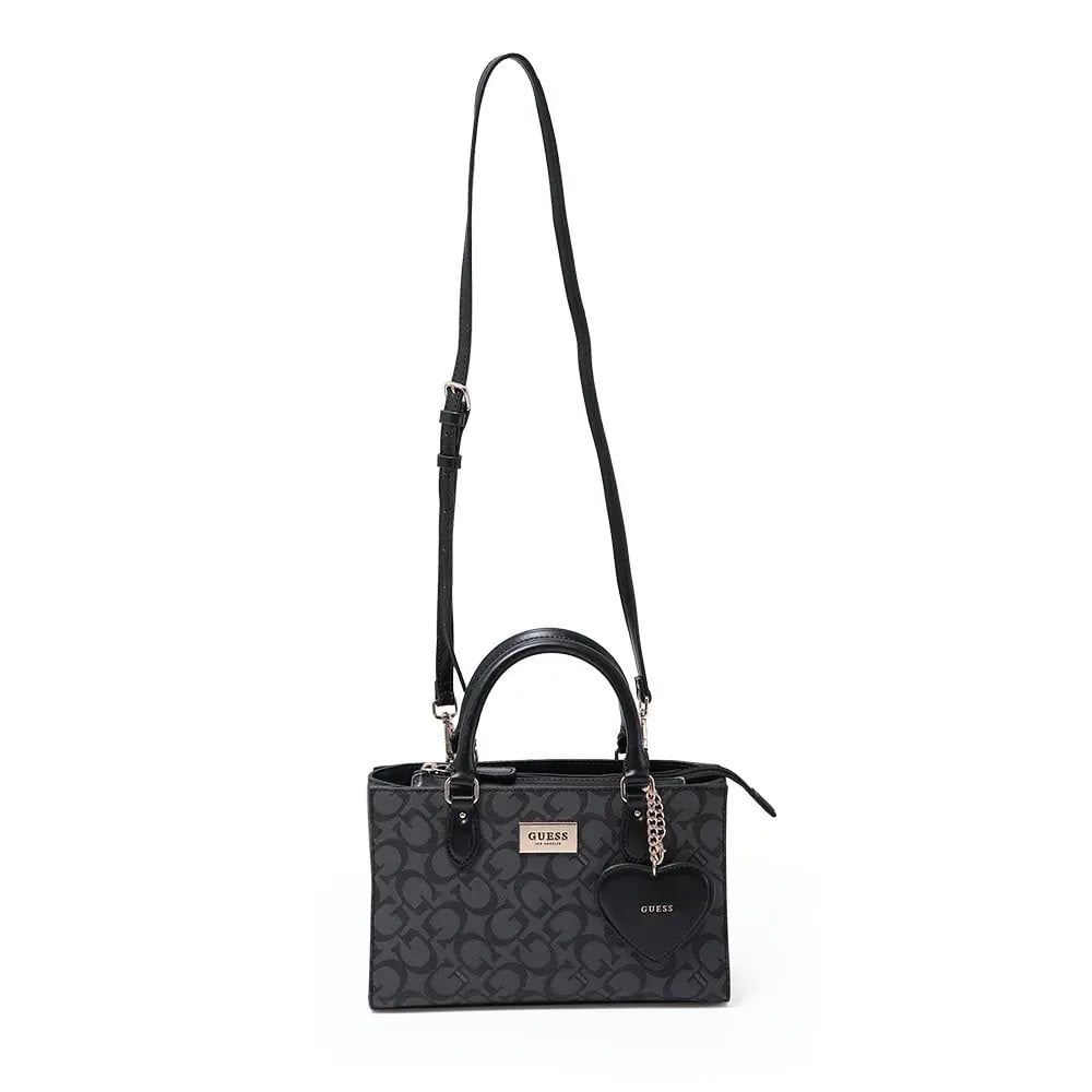 CARTERA GUESS MINI SATCHEL NEGRA CON MONOGRAMA Y DIJE CORAZÓN - 1
