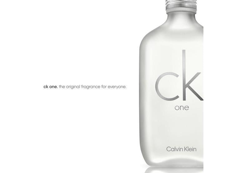 CALVIN KLEIN CK ONE EAU DE TOILETTE, FRAGANCIA CÍTRICA UNISEX CON TÉ VERDE, BERGAMOTA Y ÁMBAR - 3