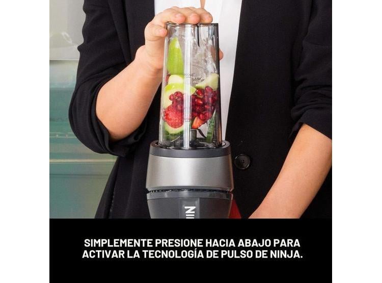 LICUADORA NINJA 700W, IDEAL PARA BATIDOS Y ALIMENTOS CONGELADOS. CON TECNOLOGÍA DE PULSO Y 2 VASOS CON TAPAS - 2