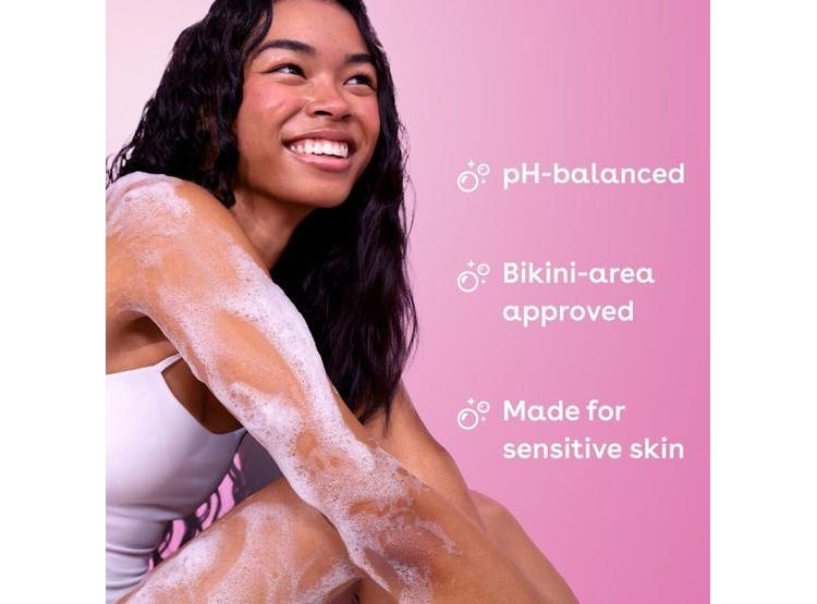 EOS ESSENTIALS BUNDLE - GEL DE BAÑO, NIEBLA Y LOCIÓN CORPORAL CON AROMA DE ENSUEÑO STRAWBERRY DREAM - 3