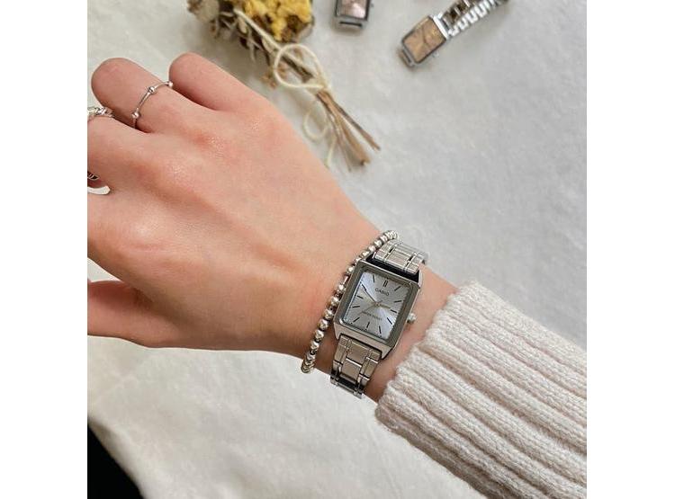 RELOJ CASIO MODELO LTP-V007D-2EUDF PARA MUJER, ELEGANTE DISEÑO CON FUNCIONALIDAD AVANZADA - 3