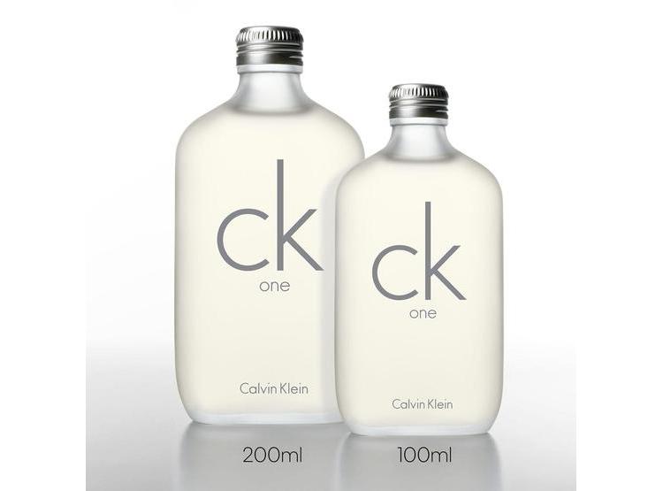 CALVIN KLEIN CK ONE UNISEX EAU DE TOILETTE WITH GREEN TEA, BERGAMOT, CARDAMOM, VIOLET Y AMBER - 4