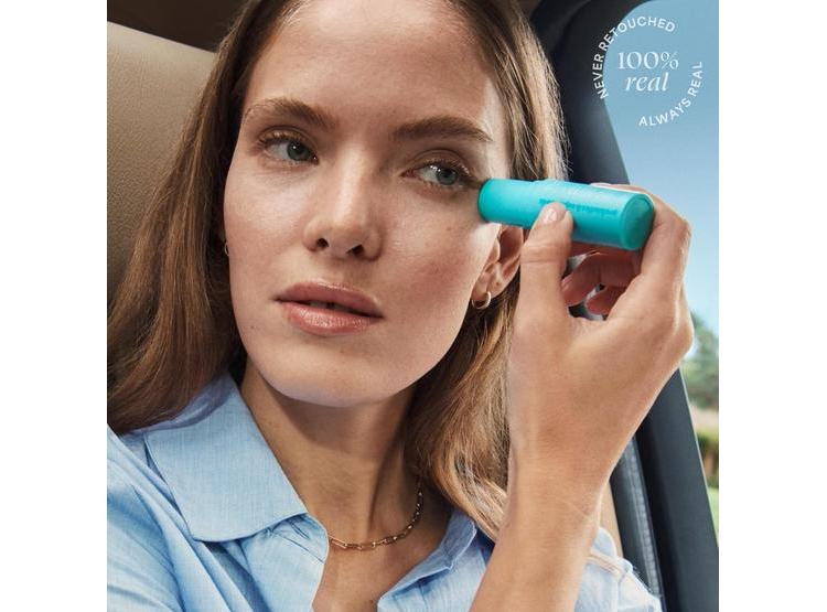 BÁLSAMO PARA OJOS TULA GLOW Y GET IT, HIDRATA E ILUMINA ÁREA DEBAJO DE OJOS, TRATA OJERAS, PORTÁTIL Y PERFECTO, 10G - 8